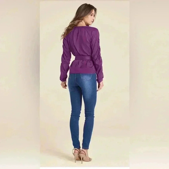 V neck belted top - Picture 3 of 16